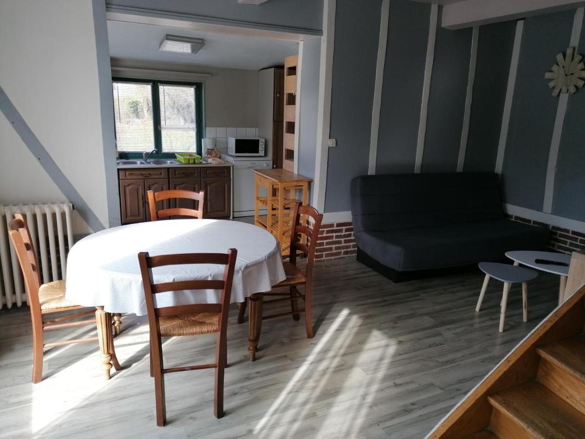 Au Cheval Noir Acomodação com café da manhã Quaëdypre Exterior foto